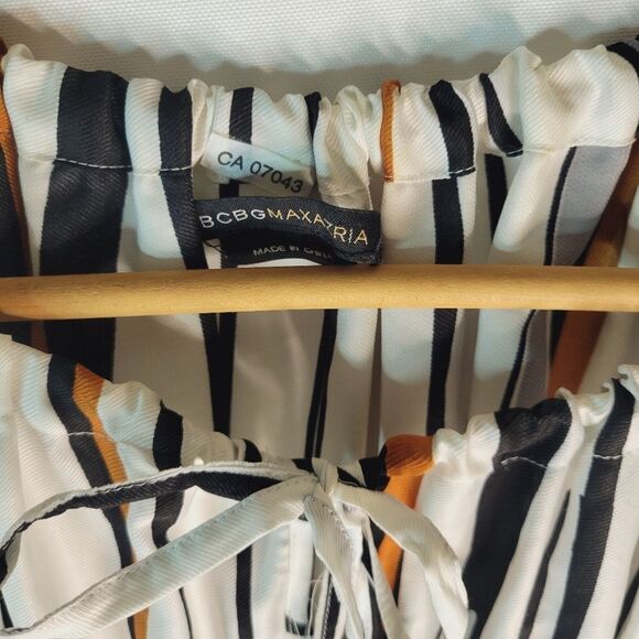 BCBGMaxAzria Gathered Women's Top - Picture 6 of 10